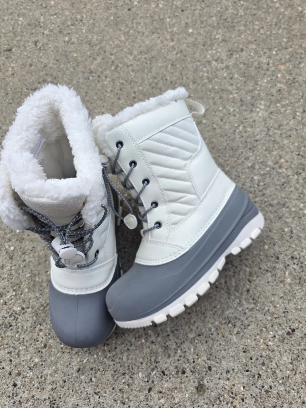 all in motion White and Gray Kids Snow Boots with Faux Fur Collar Boys 13